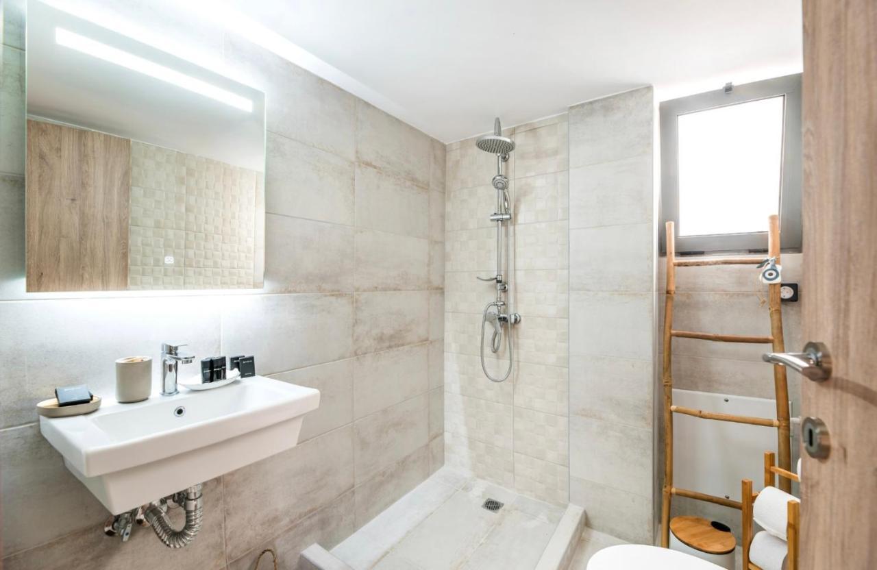 Eleusis Suites Α ภายนอก รูปภาพ